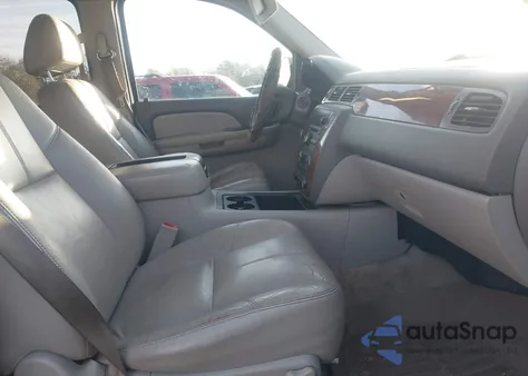 2008 Chevrolet Tahoe Lt из США, поврежденный, VIN 1GNFC13048J188926